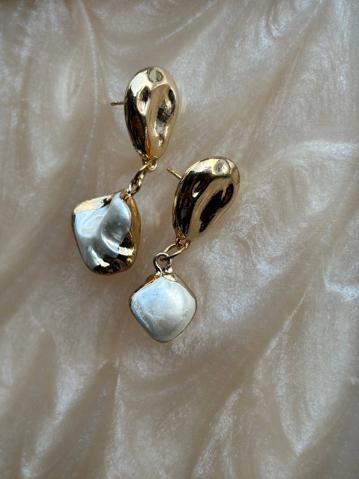White Oysters