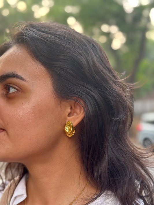 Textured dewdrop earrings