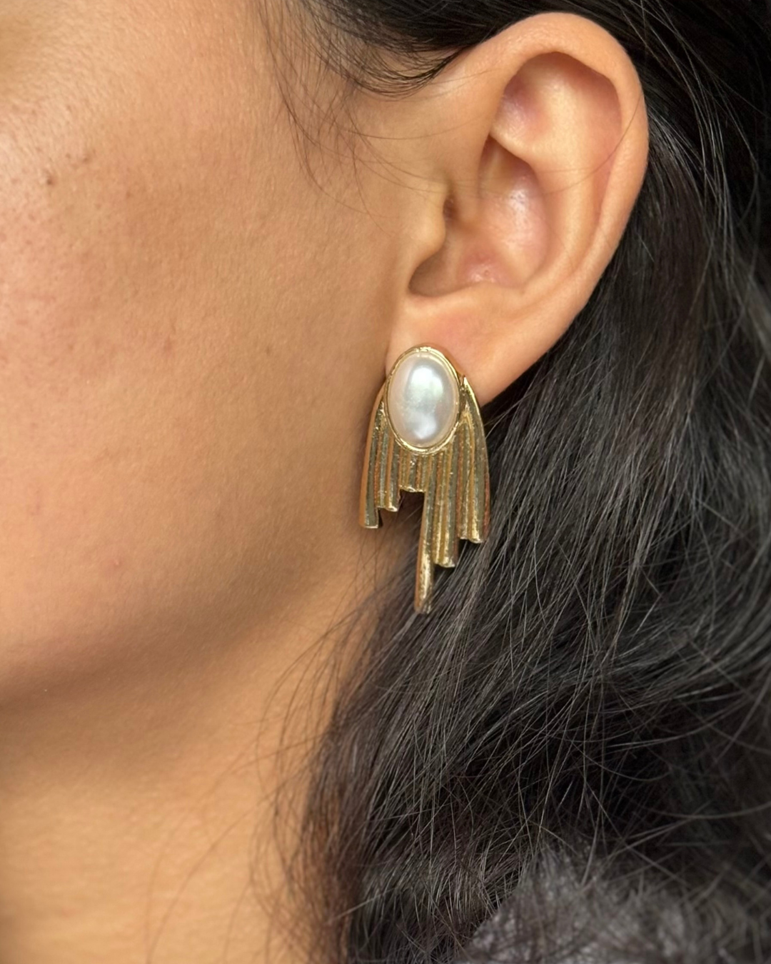 Zoya Pearl Earrings
