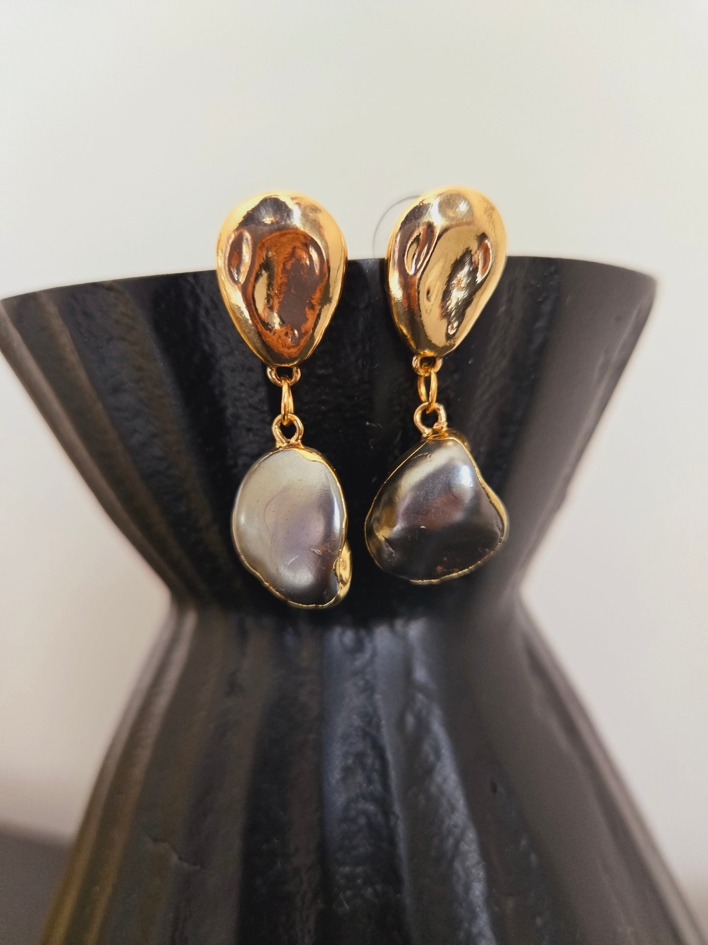Grey Oysters