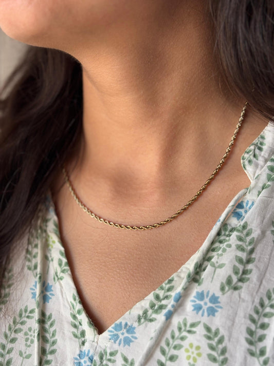 Ada Simple Necklace