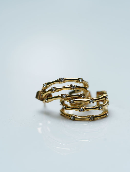 Tres Hoops