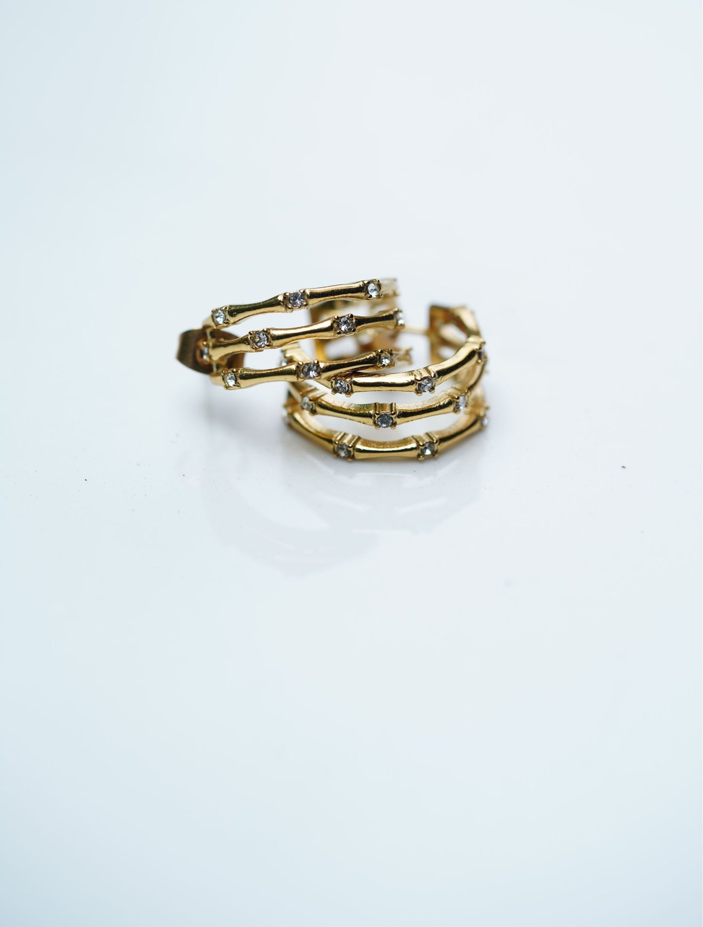 Tres Hoops